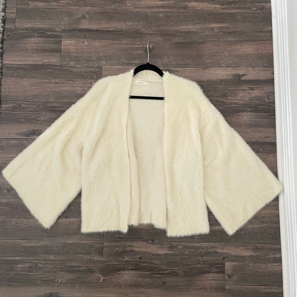 Anthropologie Sleeping On Snow Cozy Night Fuzzy Bell Sleeve Cardigan - Picture 4 of 5